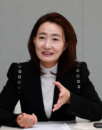 '리테일' 힘주는 윤병운호 NH증권…20년만에 리테일 첫 부사장 나왔다_송하린