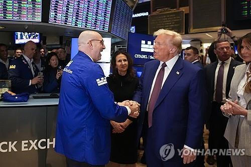 뉴욕증시, 가팔라진 PPI에 경계심…동반 하락 마감_진정호