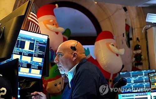 뉴욕증시, '산타 랠리' 기대 VS '13일의 금요일' 불안…상승 출발_김현