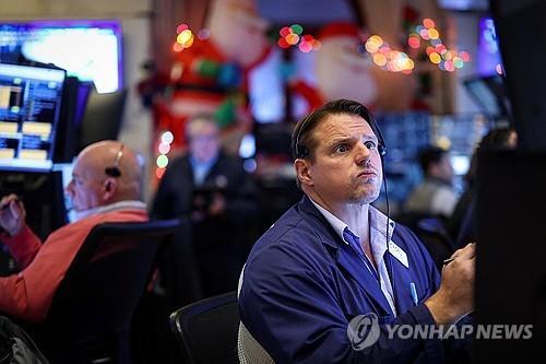 뉴욕증시, 성탄 연휴로 짧아진 한 주…지표에 흔들려 하락 출발_김현
