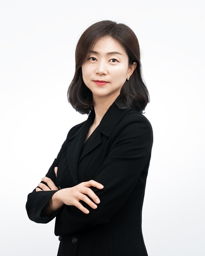 [금융가 사람들] 13년만에 재탄생한 '女 리서치센터장' 교보證 김지영_박경은