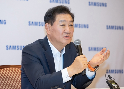 삼성전자 저조한 실적 낸 날…이건희 떠올린 한종희 부회장_김학성