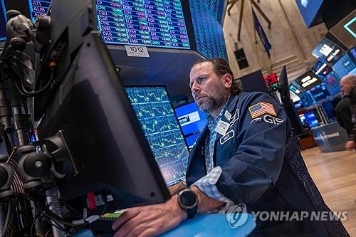 뉴욕증시, 금리인하 기대 점멸·기술주 투매 지속…혼조 출발_김현