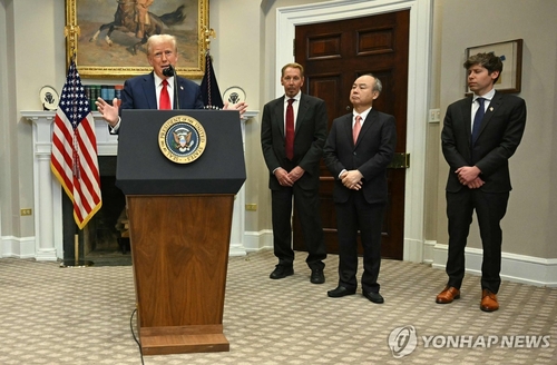 [亞증시-종합] 트럼프 정책 방향에 엇갈림_이재헌
