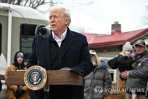 트럼프, '방만 운영' 연방재난관리청 FEMA 해체 고려 중_김현