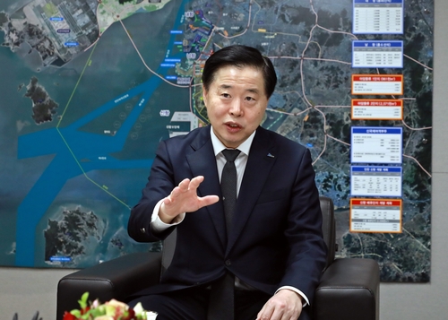 인천항만공사 사장 "트럼프 관세 전쟁 간접적 영향…모니터링"_윤영숙