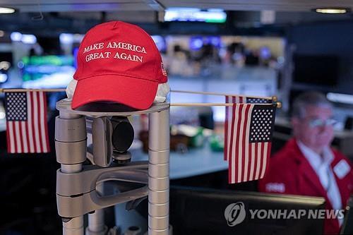 뉴욕증시, 트럼프·젤렌스키 고성에도 저가 매수…동반 급등 마감_진정호