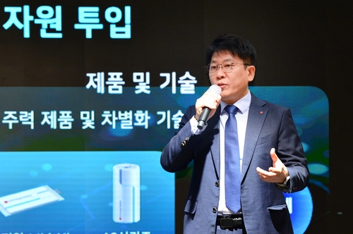 LG엔솔 김동명 "中 BYD 급속충전, 언터처블 아냐…비용 중요"_김학성