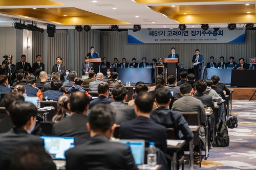 고려아연 주총서 최윤범 경영권 방어성공…파행에 법정다툼 불씨_김학성