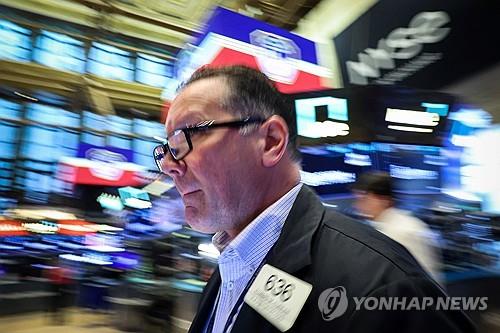 뉴욕증시, 美中 관세 난타전 vs 금리인하 기대↑…급등락 출발_김현