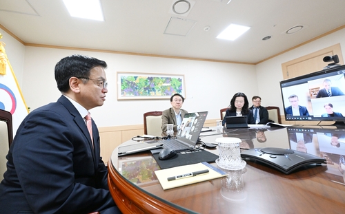 최상목, 호주 재무장관 면담…"에너지·핵심광물 공급망 안정에 협력"_박준형