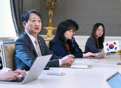 안덕근 "비 온 뒤 땅 굳듯…체코와의 신뢰, 오히려 더 굳건"_유수진
