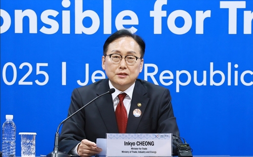 정인교 통상본부장 "APEC 회의서 美 관세 공동대응 논의 없었다"(종합)_유수진