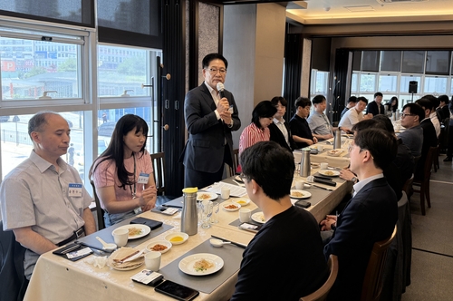 권명호 동서발전 사장 "2040년까지 신재생에너지 비중 44%까지 높일 것"_이재헌