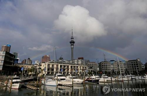RBNZ 부총재 "향후 금리 추이, 데이터 지켜봐야"_정윤교