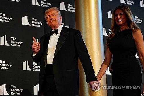 트럼프 "무역 협상 마감일 연장 의향 있지만 필요성 낮아"(상보)_윤시윤