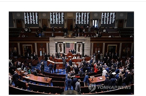 월가, 트럼프감세법 전망 엇갈려…"재정적자로 장기금리 상승 vs 영향 제한적"_홍경표