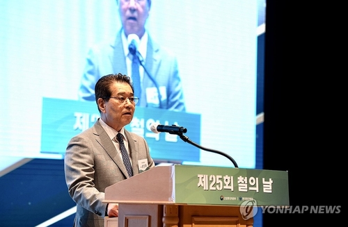 포스코, 中 스테인리스강 자회사 매각…사업 재편 속도_이재헌