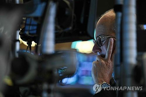 뉴욕증시, 美·EU 협상 난항에 위험 회피…보합 마감_진정호