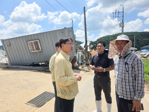 국세청장 "폭우 피해 중소기업 최대한의 세정지원 약속"_최욱