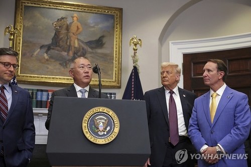 정의선 현대차 회장, 관세 협상 지원 위해 美 출국…민관 총력 대응_이재헌