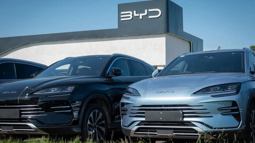 BYD, 7월 첫 판매 감소…'가격 전쟁' 후폭풍_이장원