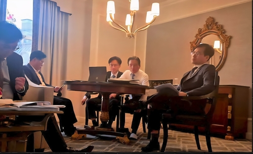 정책실장 "3천500억弗 대미투자펀드 합의문에 섣불리 사인할 수 없다"_정지서