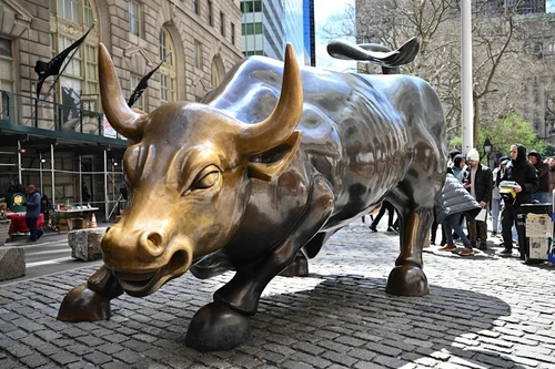 에버코어 ISI, "AI 혁명으로 S&P500지수 내년 7,750까지 상승"_이장원
