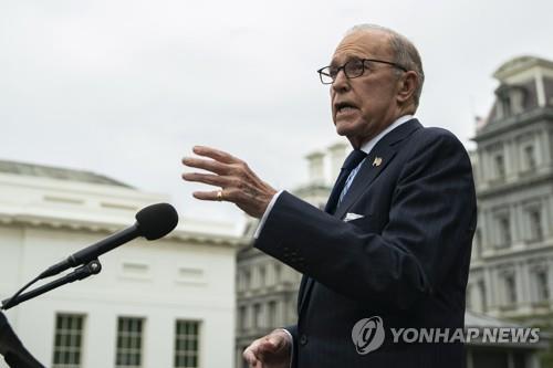 커들로, 쿡 연준 이사 해임 옹호…"모기지 사기 혐의 증거 압도적"_윤시윤