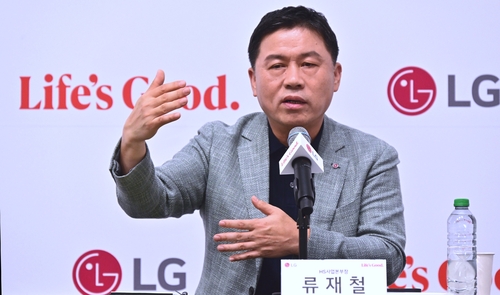 칼 뽑은 LG전자 "5년 내 유럽 가전 매출 2배↑·1위 도약"_김학성