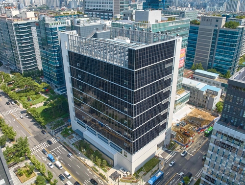 DL이앤씨, '가산 데이터센터' 준공…"수주 확대할 것"_주동일
