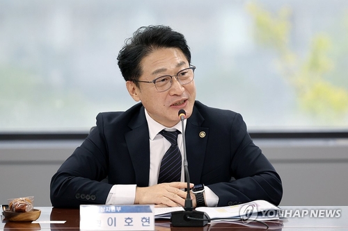 국정자원 화재에 ESS 위축될라…산업부, LG CNS 현장 점검_이재헌