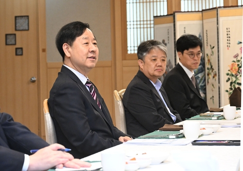 구윤철, 수은·KIC 등 기관장 만나 '충실한 국정과제 이행' 당부_박준형