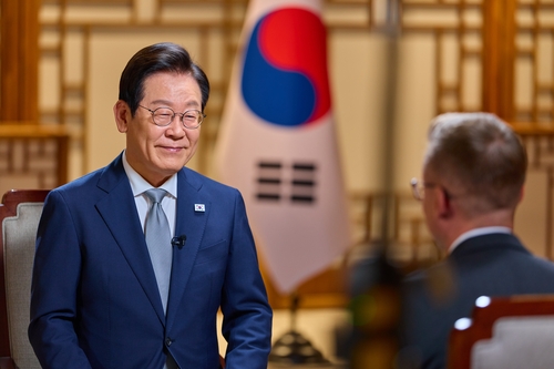 李대통령, 관세협상에 "시간 조금 걸려…납득할 결과 이를 것"(종합2보)_정지서