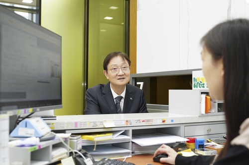 [현장에서] 금감원장의 머니무브…다주택 논란 딛고 국장 베팅_박경은