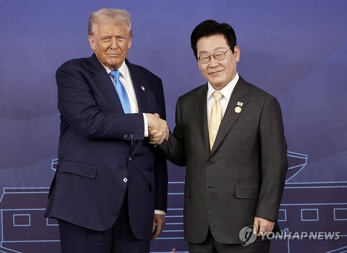 기념촬영하는 한미 정상