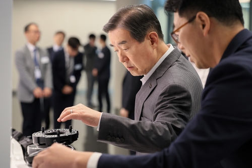 김윤 삼양그룹 회장 "100년 초석 다질 분기점…R&D 파이프라인 구축해야"_정필중