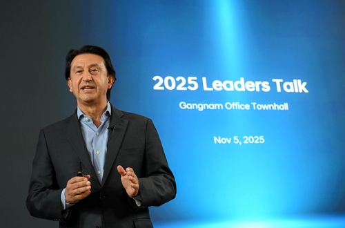 현대차 직원들 만난 무뇨스 사장 "위기대응력이 우리 DNA"_윤은별