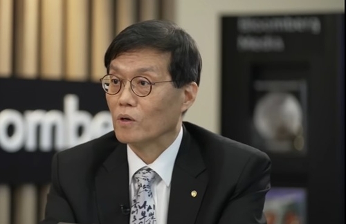 "원화 펀더멘털 벗어났는지 판단하기 어려워"…이창용의 환율 인식은_정선미