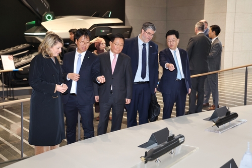 캐나다 산업부 장관, HD현대 글로벌R&D센터 방문_한종화