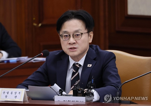 산업장관 "석화 사업재편 기한 연장 없다…지원 제외될 것"_이재헌