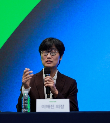 이해진 네이버 의장 "글로벌 진출이라는 '꿈과 사명감' 있었다"(종합)_최정우