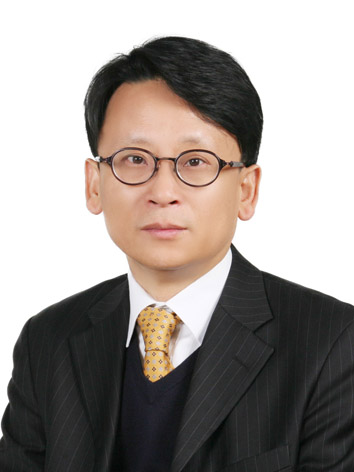 유성욱 신임 조사관리관