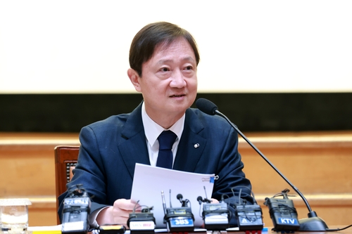 이찬진 "생보업계 일탈회계 중단해도 소급적용 없어"_이윤구