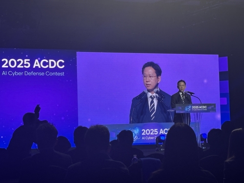 배경훈 부총리 "해킹 대처 못 하면 AI는 사상누각"_윤영숙