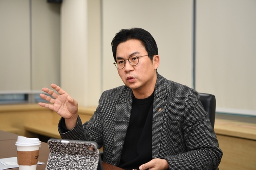 [금융, 사람이 미래다] "AI 시대, 질문 던지는 '설계자형' 인재가 한화證 미래"_노요빈
