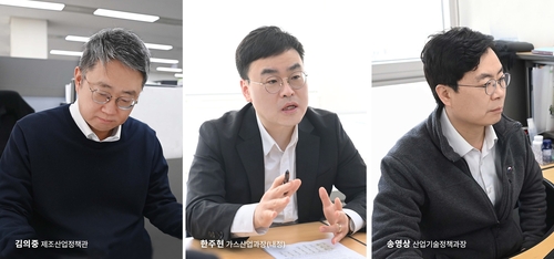 이번 인사에서 파격 승진한 산업부 실무자들