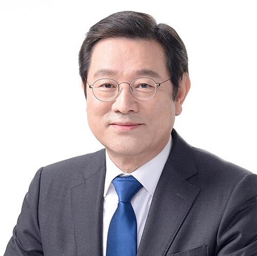 부영그룹 신임 회장에 이용섭 전 건교부 장관_변명섭