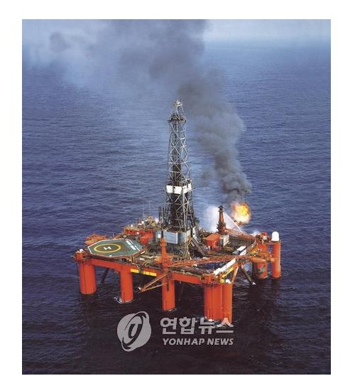 월가 "유가, 시장 휘저어…연준 금리 인하 쉽지 않을 것"_홍경표