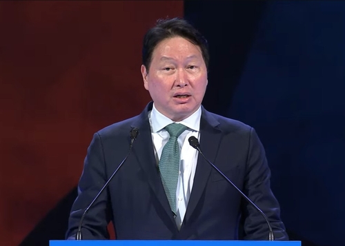 최태원 "1974년 오일쇼크 뚫었던 상공인 뚝심으로…새로운 도약 이끌자"_윤영숙
